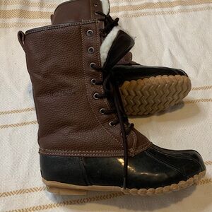 Totes Daphne Sherpa Lined Snow and Rain Boots Size 7